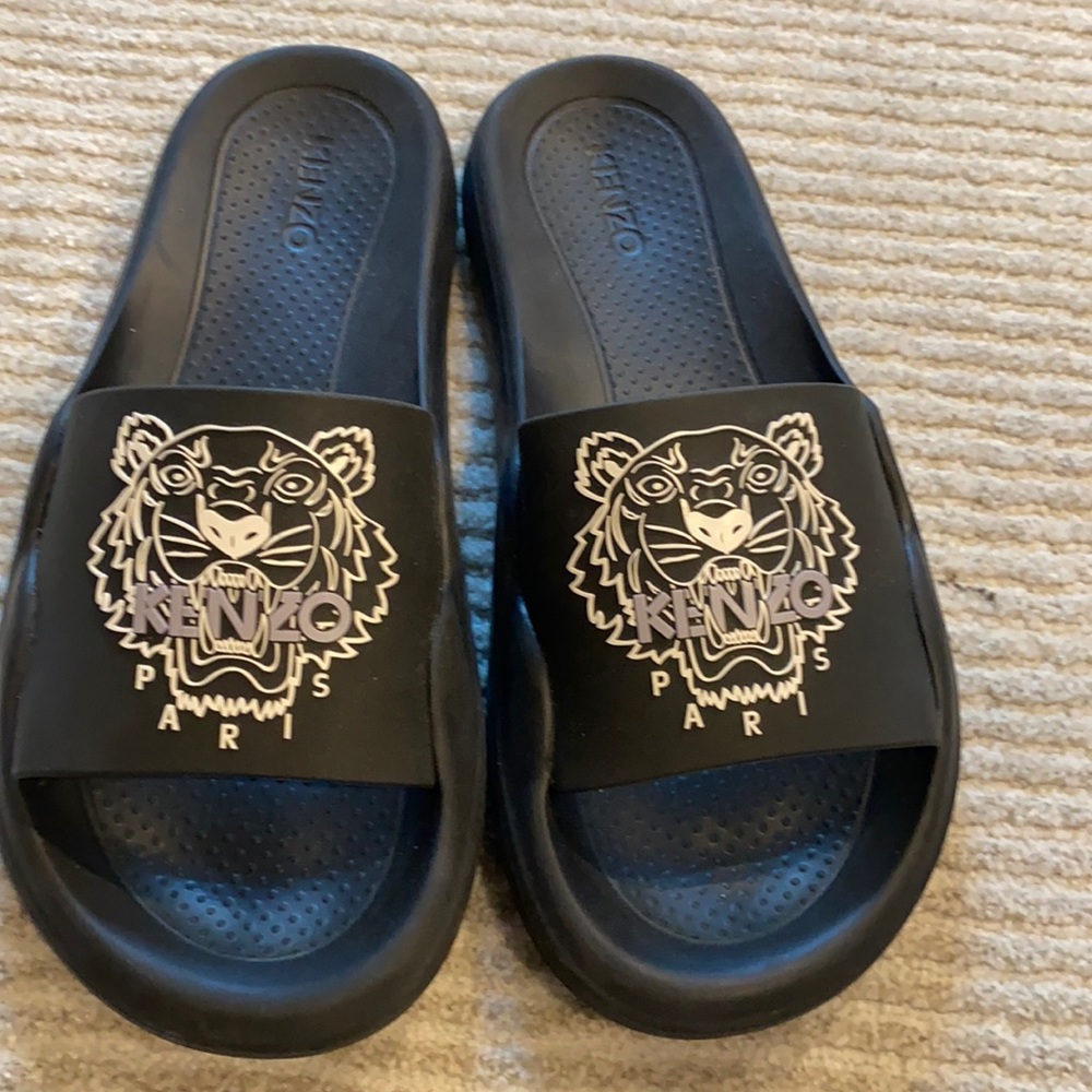 Kenzo tiger head pool mules